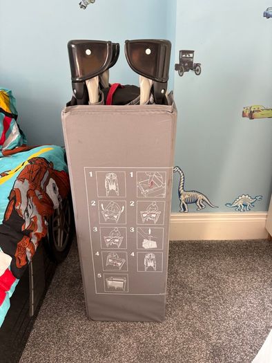 Baby travel cot