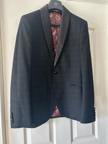 NEXT Tuxedo Suit