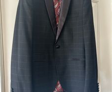 NEXT Tuxedo Suit