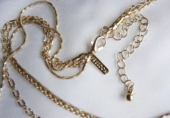 Freedom Jewellery Gold Plated Unique Pendant and Chain