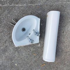 bathroom corner sink
