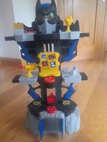 Imaginext Transforming Batcave