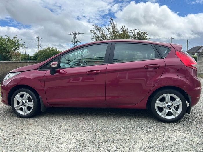 Ford Firsta Nct 01/27