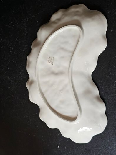 SPODE Bone China White Savoy Cabbage Crescent Plate
