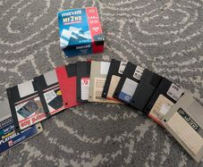 11 x  floppy discs , discette, assorted bundle