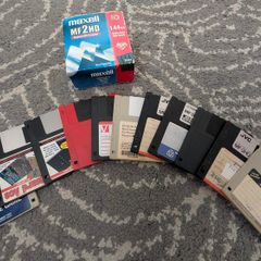 11 x  floppy discs , discette, assorted bundle