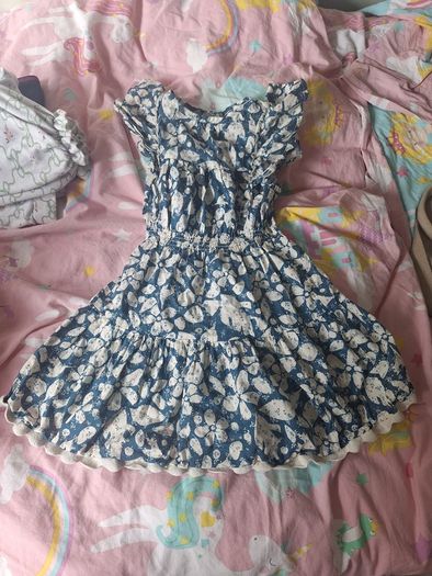 Girls clothes Age 5 bundle 20euro