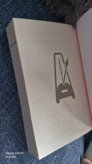 PopMaster The official music quiz book