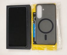 Samsung Galaxy S25 mint condition