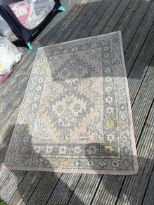 Rug