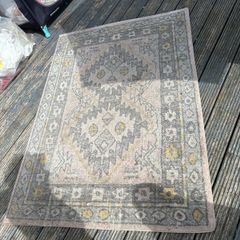 Rug