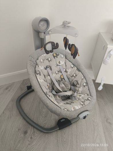 Baby bouncer JOIE - Excellent Condition