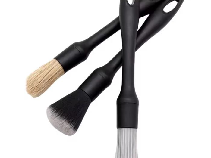 Detailing brush set.