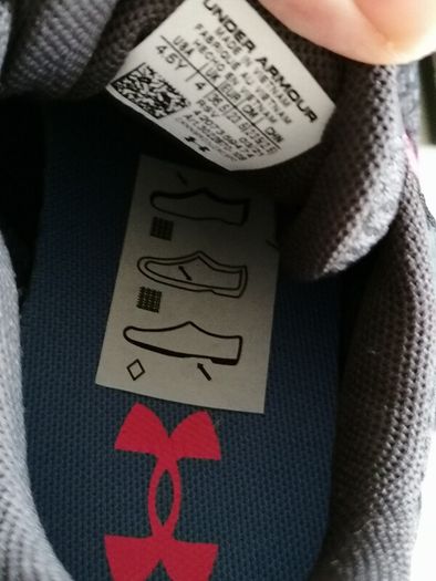 Brand new under armour trainers UK4