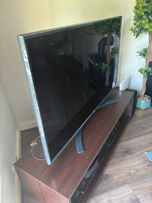 LG 4K Smart TV + Soundbar