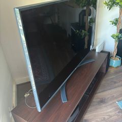 LG 4K Smart TV + Soundbar