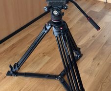 Manfrotto Video Tripod