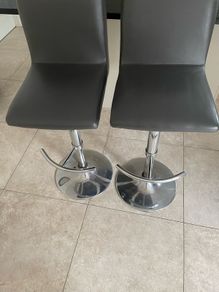 2 x Kitchen stools