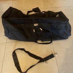 Large Rong Shen heavy duty wheeled bag for oversized luggage (hurleys, jerseys kit, gear etc)
