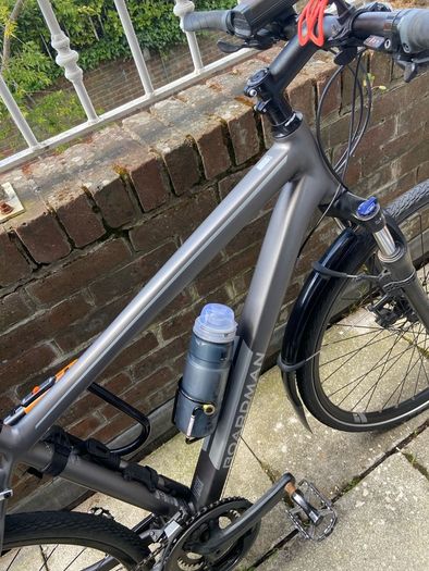 Boardman MTX 8.6 Mens Hybrid Bike-M with many accessories