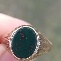 Vintage 9 carat Gold Bloodstone Ring(1977)