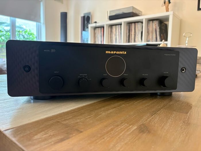 Marantz Model 50 Integrated Amplifier Black