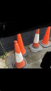 Traffic cones ( 4 )