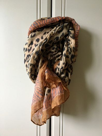 Ladies scarf