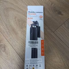 Mobile camera bracket