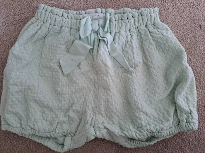 Zara girls cute bow 9-12 shorts