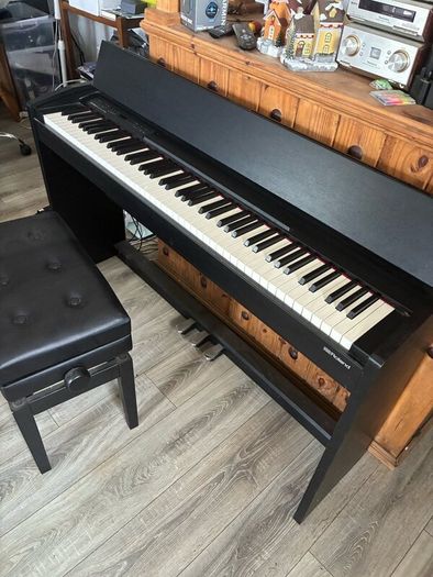 Electric piano keyboard