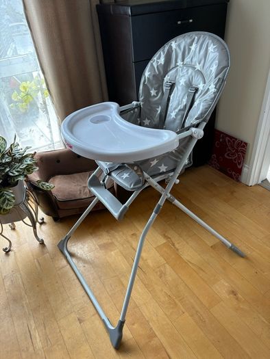 My Babiie Compact Highchair