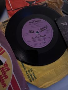 Collection of vinyl 7" 45's