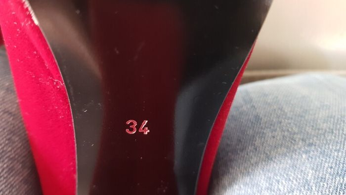 Raspberry Red Velvet Shoes SIZE 2 NEW