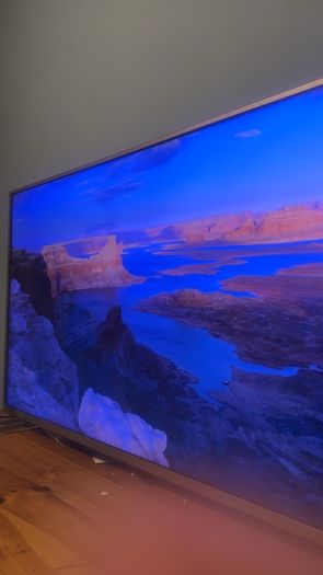 43" phillips 4k TV works like new