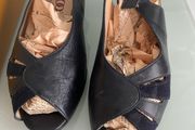 Brooke by Val Dal, size 4