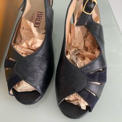 Brooke by Val Dal, size 4
