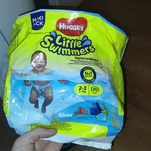 FREE girls baby clothes, breastfeeding pillow & stair gate