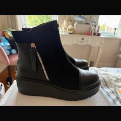black  boots
