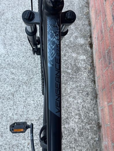 Carrera Vengeance 27.5" MTB