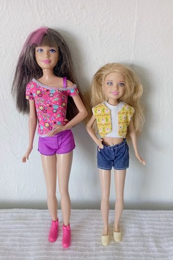 Stacey and Skipper dolls B