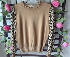 jumper bnwt one size tan jumper with frilled collar