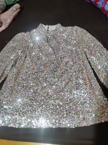 chi chi  London top