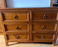 Chest of drawers