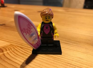 Lego Collectible Minifigures Surfer Girl series 4