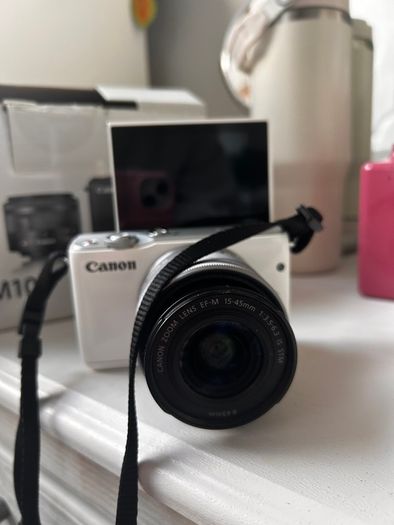Canon EOS m10