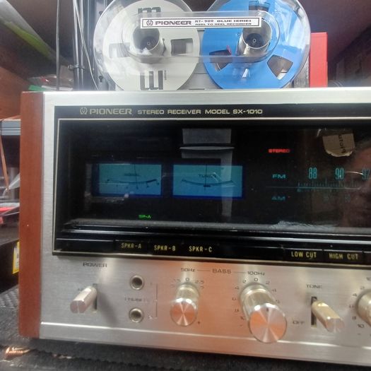 Hifi Royalty Mega Rare Pioneer SX-1010 Regarded As the very first Monster and legendary holy grail Receivers ever Made And pioneer's all time greats absolute Beast 22kg fully professionally serviced and cleaned