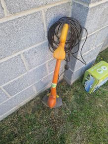 Electric flymo strimmer