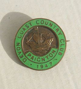 DEVON COAST COUNTRY CLUB (Paignton, Devon) - resident camper's badge (1940's / 1950's). A scarce badge.