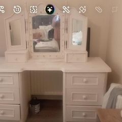 Dressing table